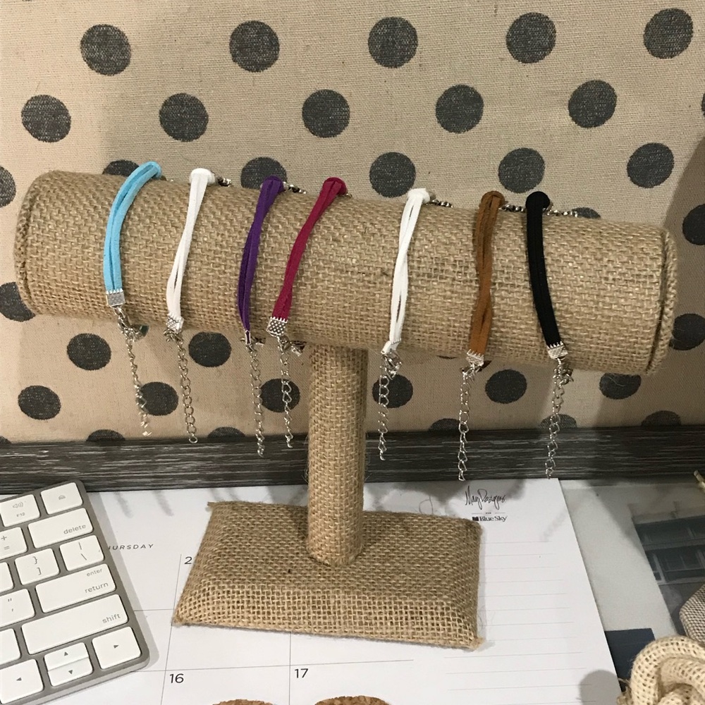 Infinity love bracelets. - Picture 2 of 2